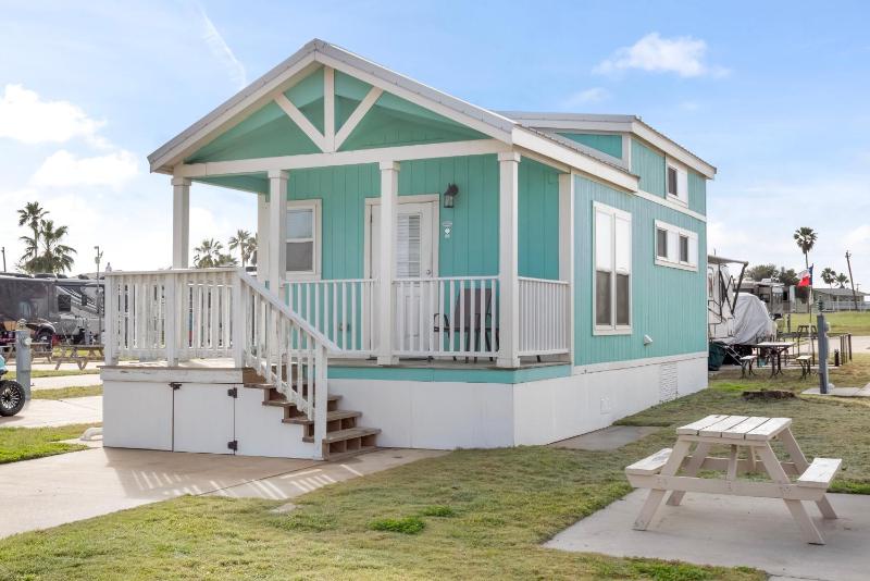 Bungalow image 3