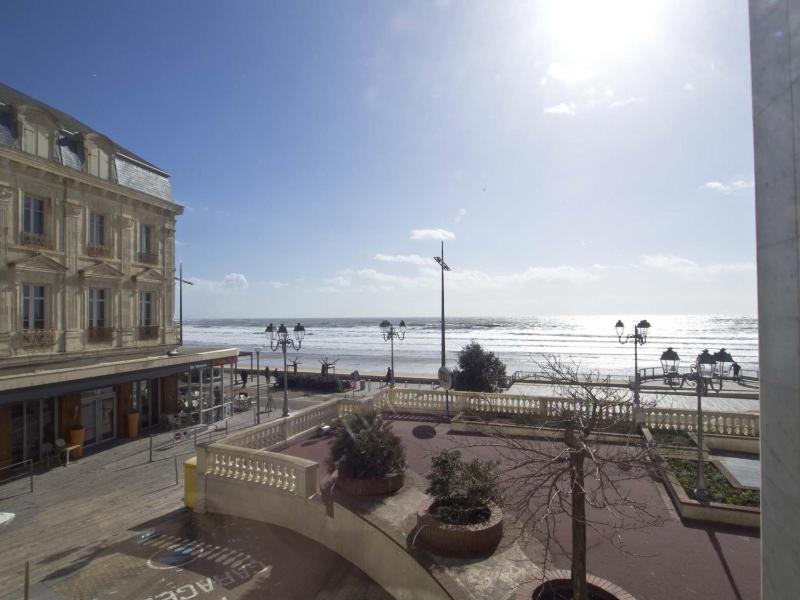Appartement rénové front de mer aux Sables d'Olonne - FR-1-92-650 - image 15