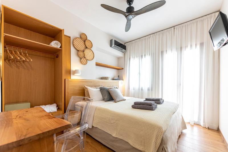 2B Luxurious Villa Io With Private Pool And Stunningt Sea Views - image 3