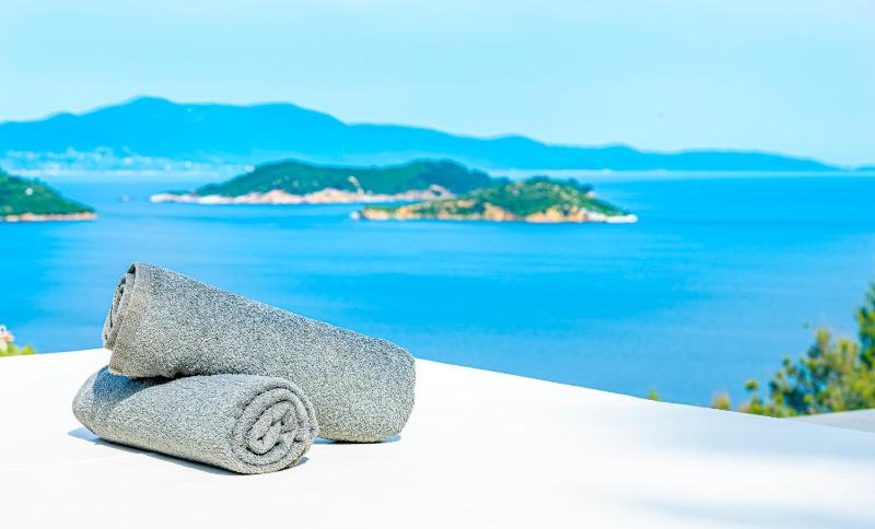 2B Luxurious Villa Io With Private Pool And Stunningt Sea Views - image 17