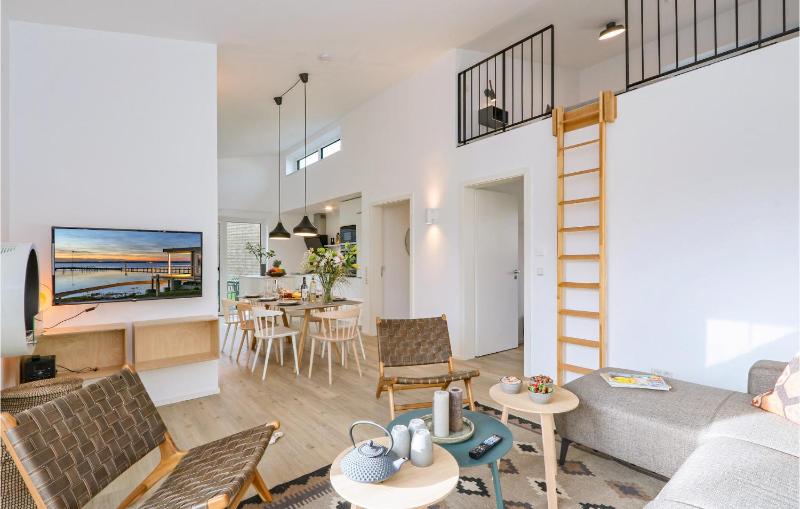 Three-Bedroom Holiday Home  image 1