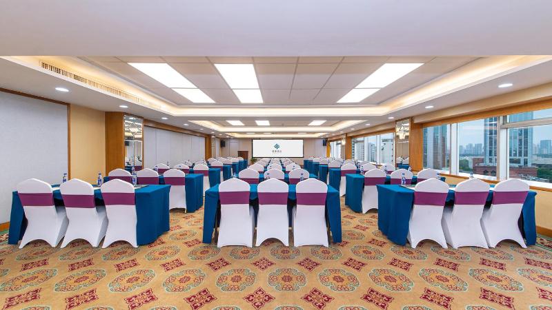 Binbei Yiho Hotel - image 31