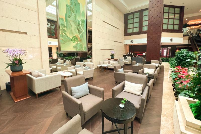 Binbei Yiho Hotel - image 22