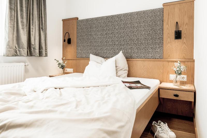 Single Room image 3