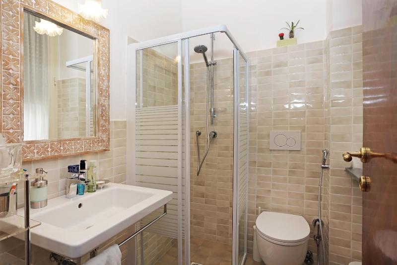 Superior Double Room image 4