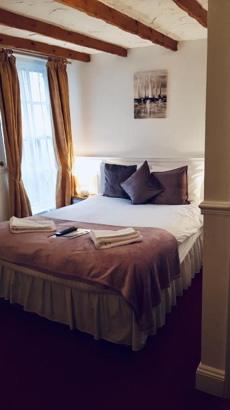 Double or Twin Room with Private Bathroom image 1