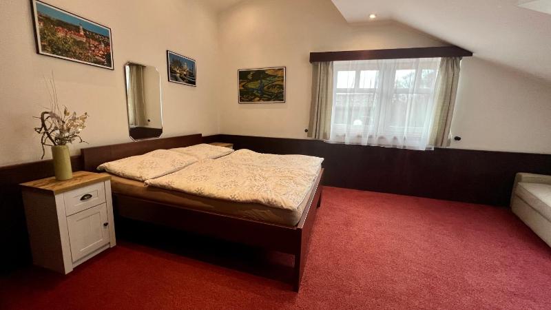 Triple Room image 2