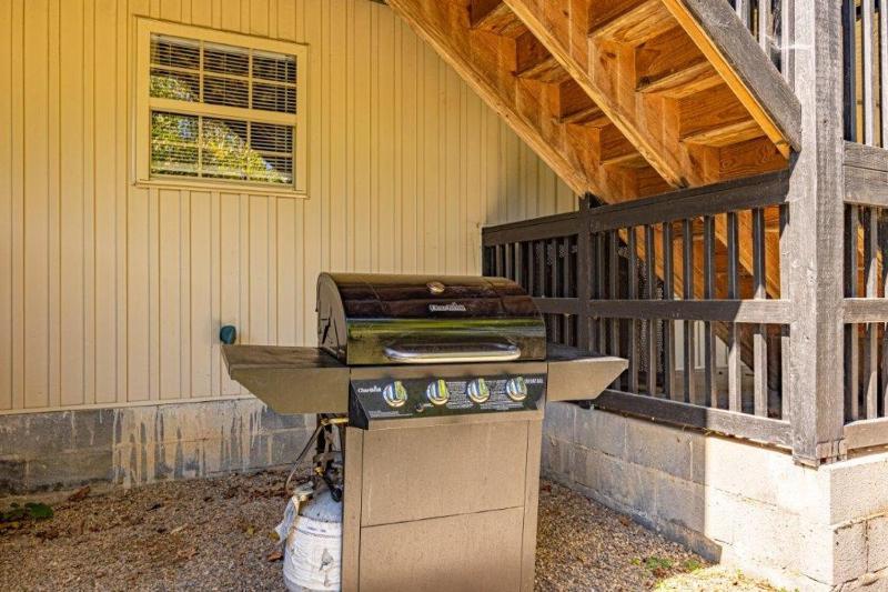 Close to everything - this condo is a great home base for your mountain getaway - image 12