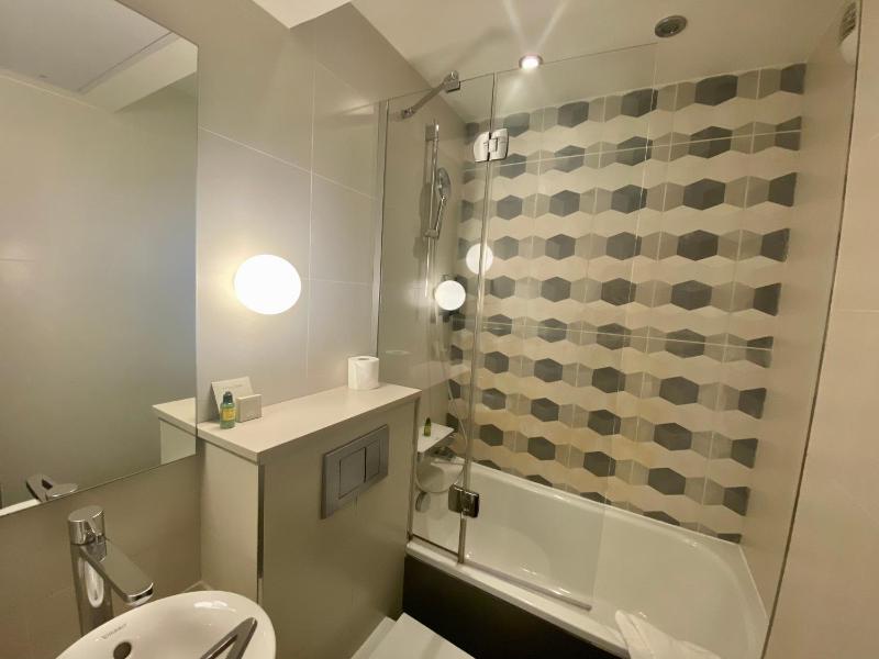 Classic Double Room image 1