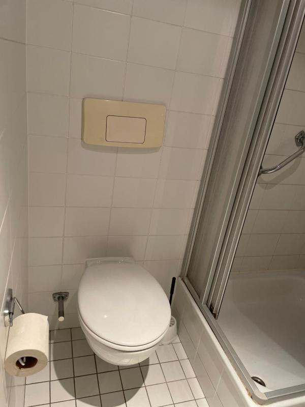 Business Single Room image 4