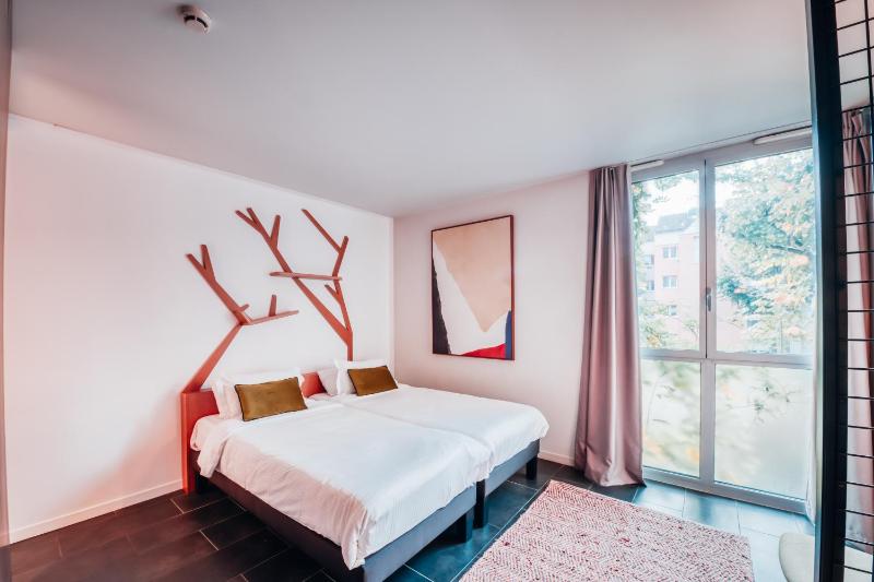 Twin Apartment image 3