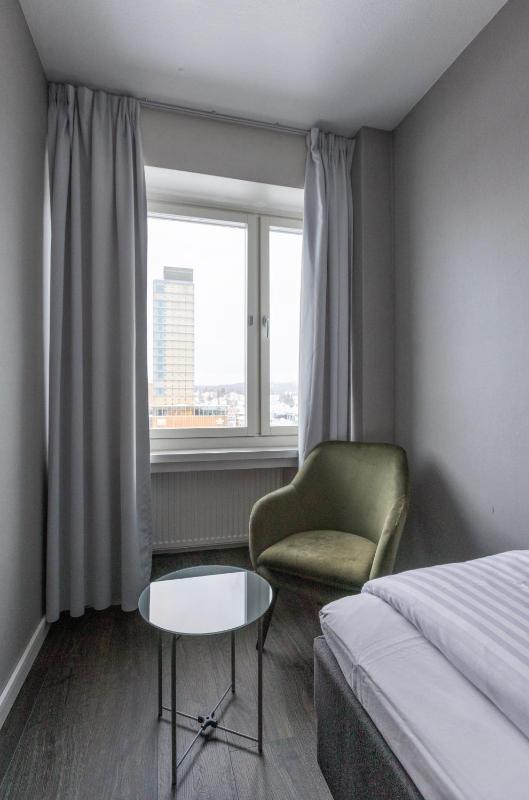 Single Room image 3