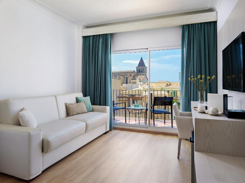 Junior Suite image 3