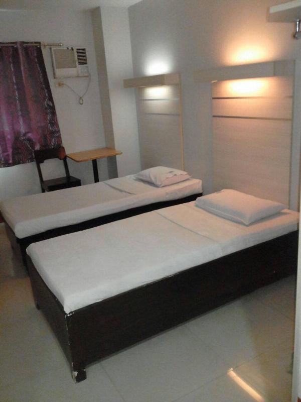 Budget Double Room image 2