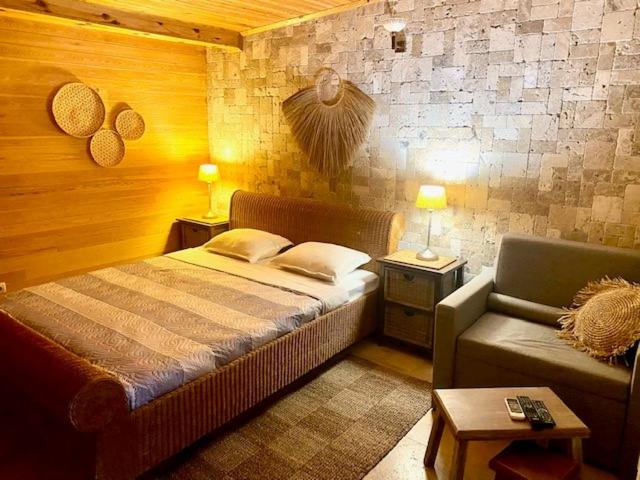 Double Room image 4