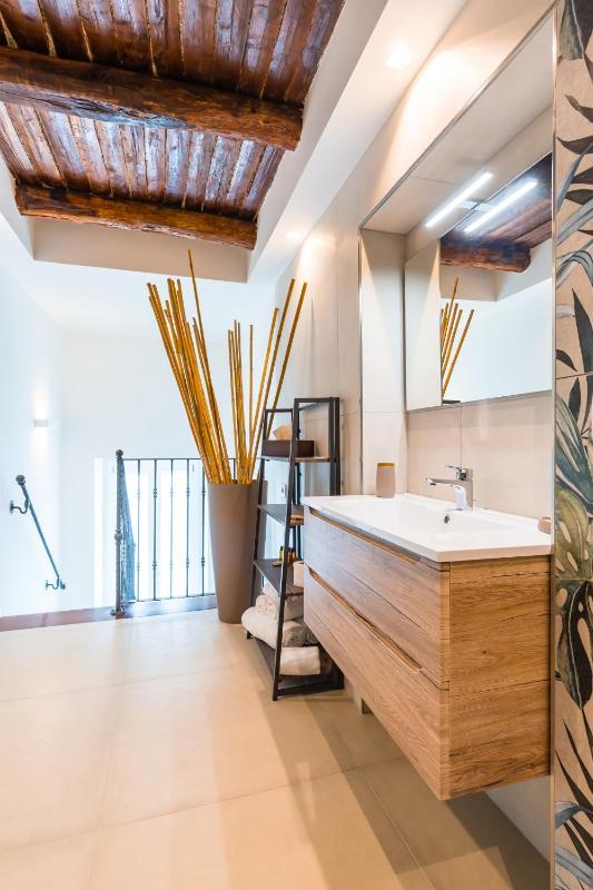 Residenza Partanna by Napoliapartments - image 4