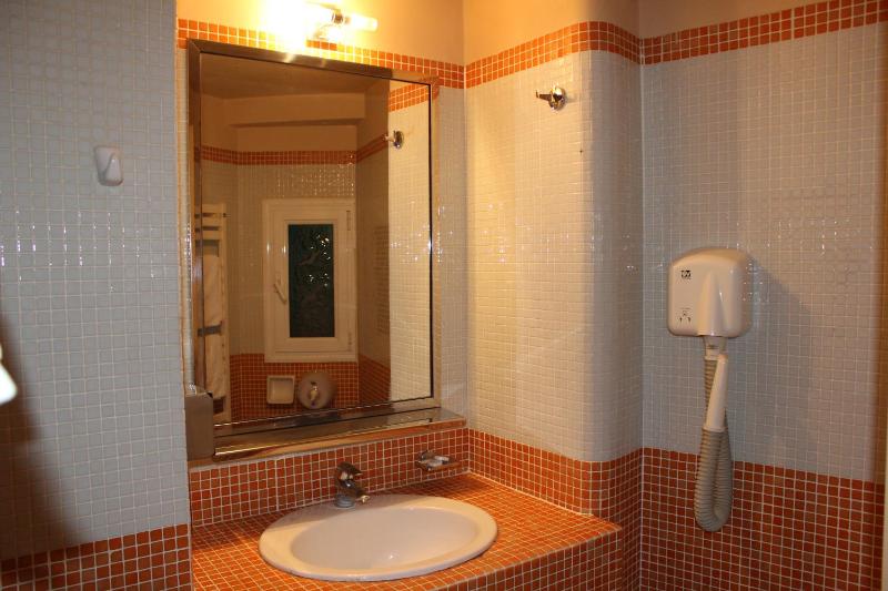 Triple Room image 3