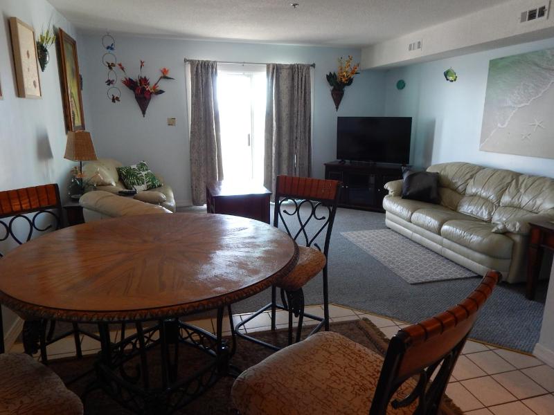 Marylander Condominiums 90 steps from the beach - image 25