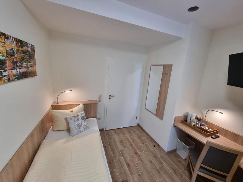 Single Room with Private Bathroom image 1