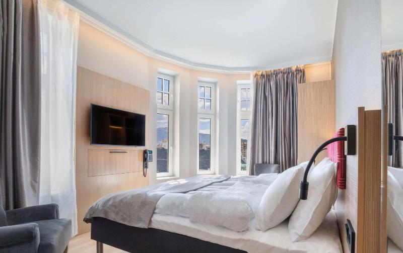 Superior King Room image 1