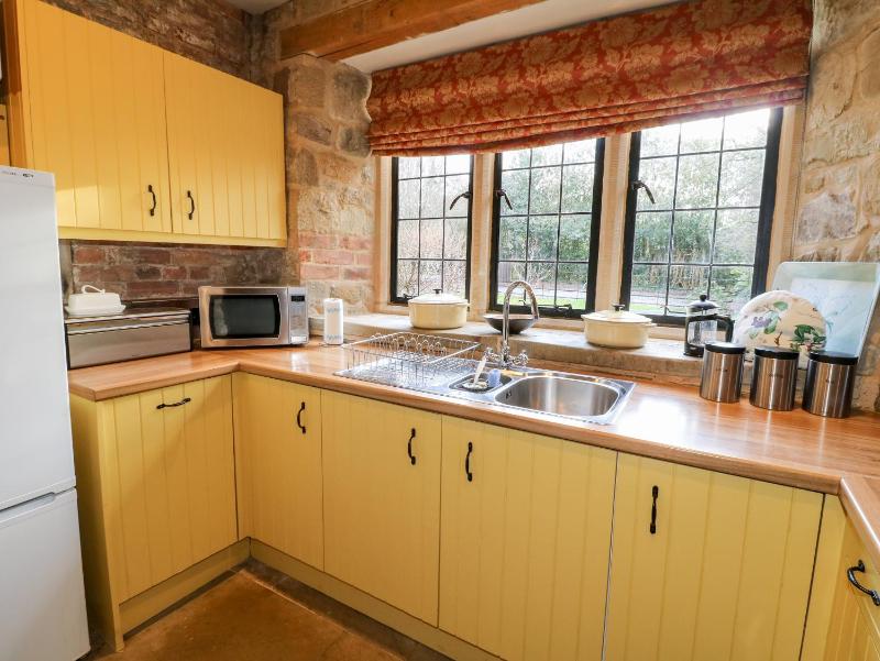 Gatehouse Croft - image 11