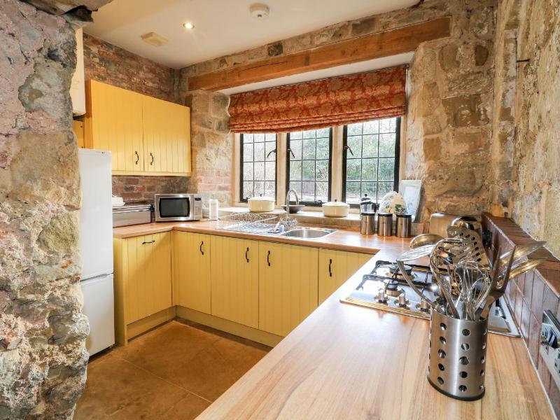 Gatehouse Croft - image 25