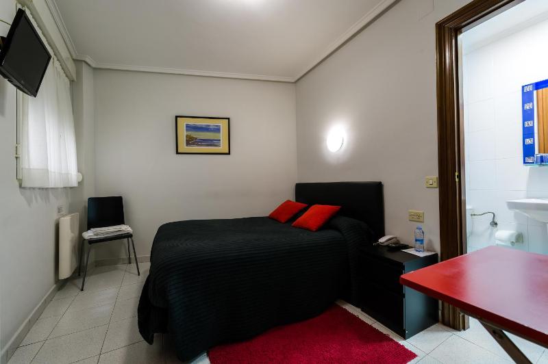 Single Room image 1