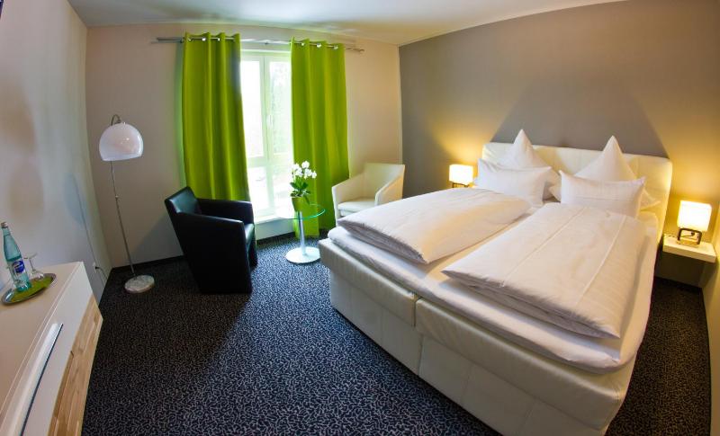 Standard Double Room image 1