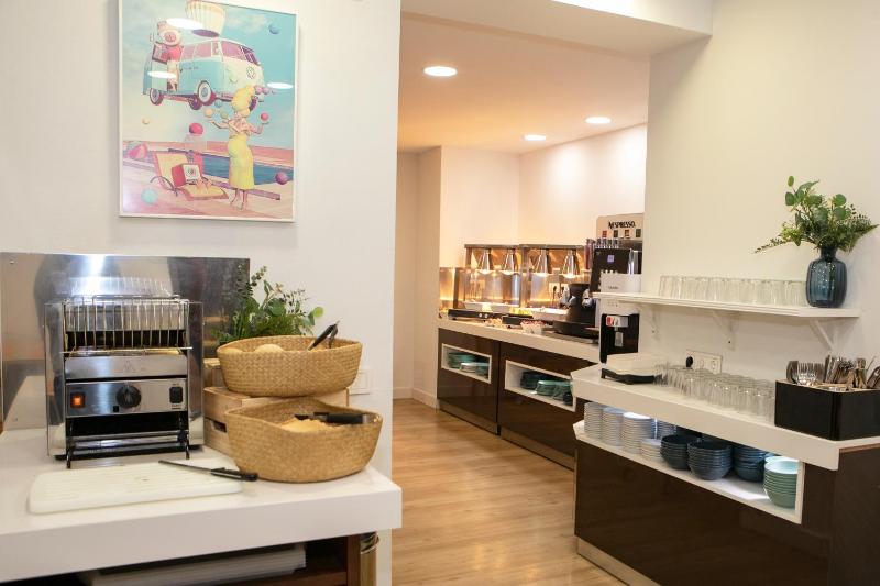 Hotel Apartamentos Pyr Fuengirola - image 40