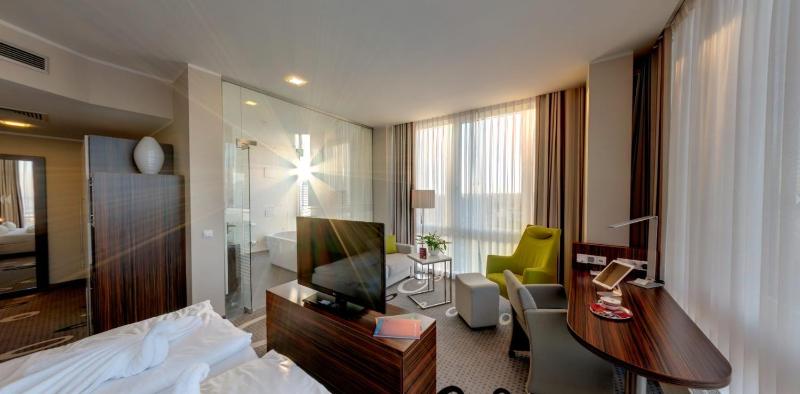 Junior Suite image 3