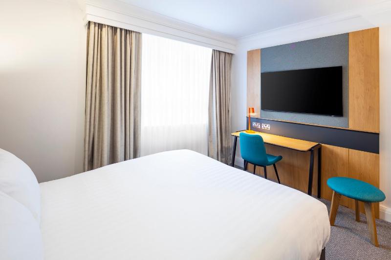 Standard Room image 3
