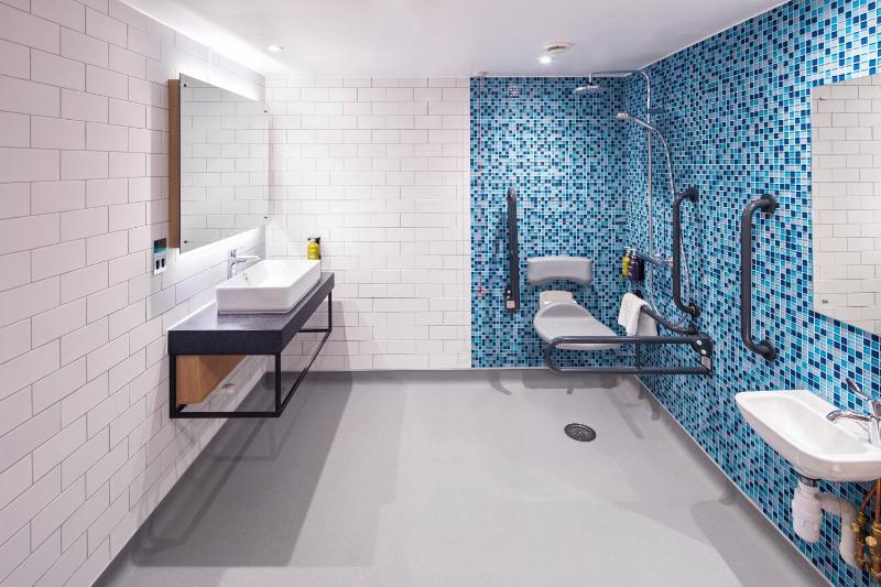 Standard King Room - Disability Access image 2