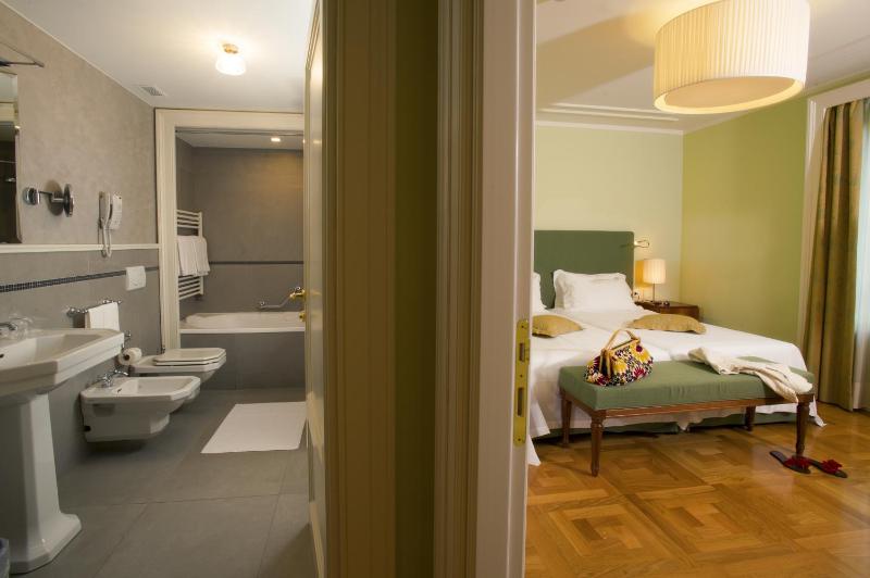 Comfort Suite image 3