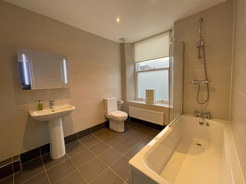 Wordsworth House HOT TUB HIRE AVAILABLE - image 7