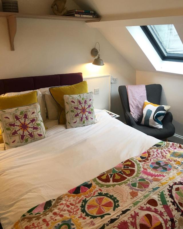 Standard Double Room image 4