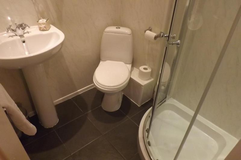 Standard Double Room image 2
