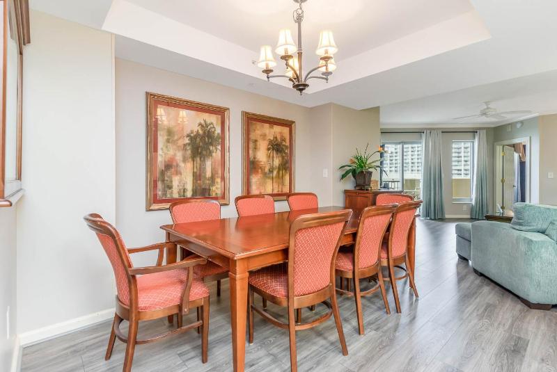 Splendid 3 bedroom 3 bath condo - 408 Royale Palms condo - image 6