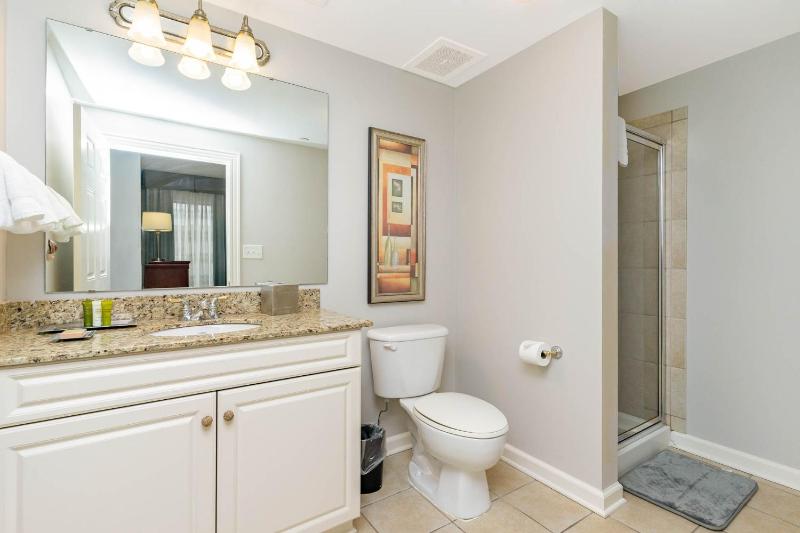 Splendid 3 bedroom 3 bath condo - 408 Royale Palms condo - image 8