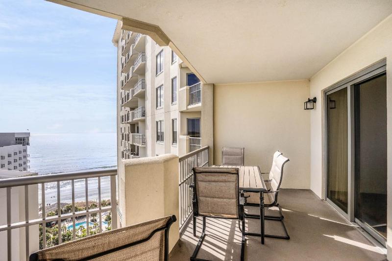 Ocean View 3 Bedroom Unit #1607 Royale Palms condo - image 31