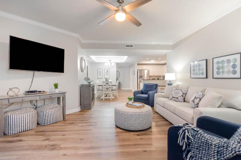 Ocean View 3 Bedroom Unit at Royale Palms-907 condo - image 8