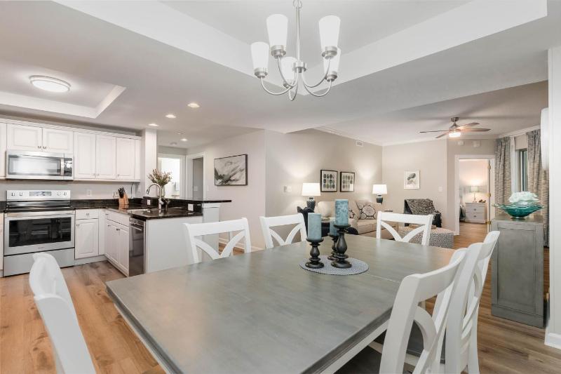 Ocean View 3 Bedroom Unit at Royale Palms-907 condo - image 11