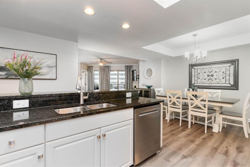Ocean View 3 Bedroom Unit at Royale Palms-907 condo - image 36