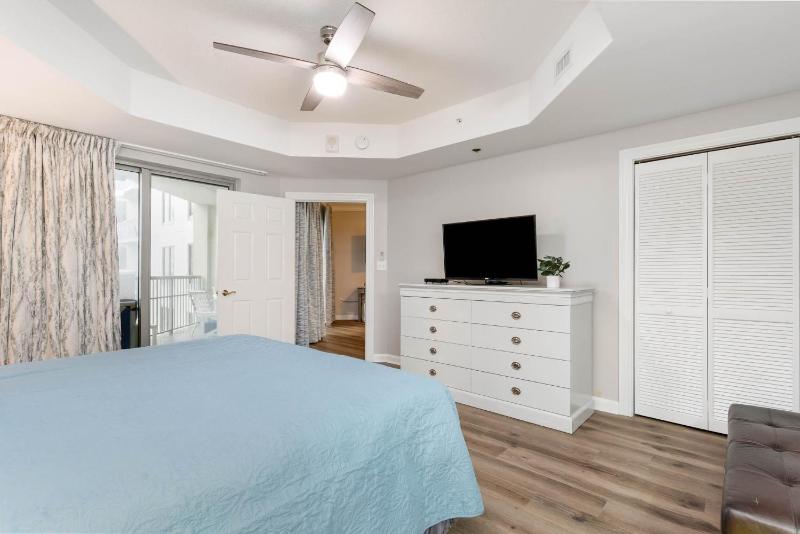 Ocean View 3 Bedroom Unit at Royale Palms-907 condo - image 32