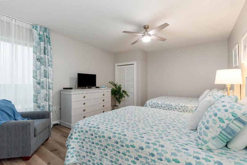 Ocean View 3 Bedroom Unit at Royale Palms-907 condo - image 9