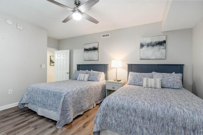 Ocean View 3 Bedroom Unit at Royale Palms-907 condo - image 25