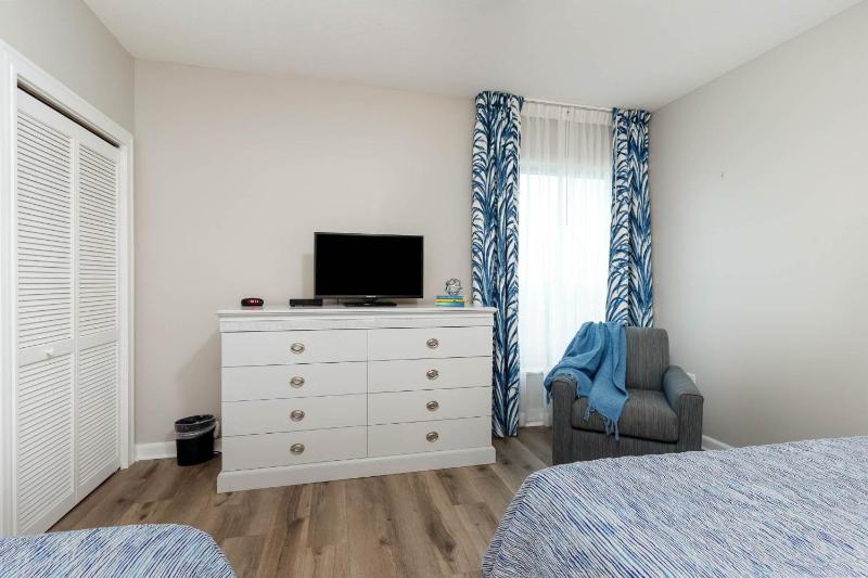 Ocean View 3 Bedroom Unit at Royale Palms-907 condo - image 34