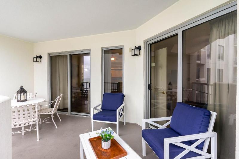 Ocean View 3 Bedroom Unit at Royale Palms-907 condo - image 17