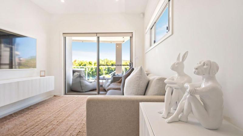 Coast Fingal Bay - image 10