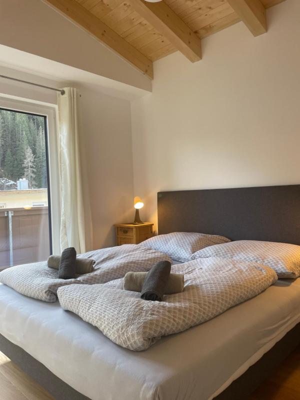 Apartment with Balcony image 4