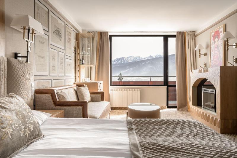 Junior Suite with Balcony and Mountain View image 1